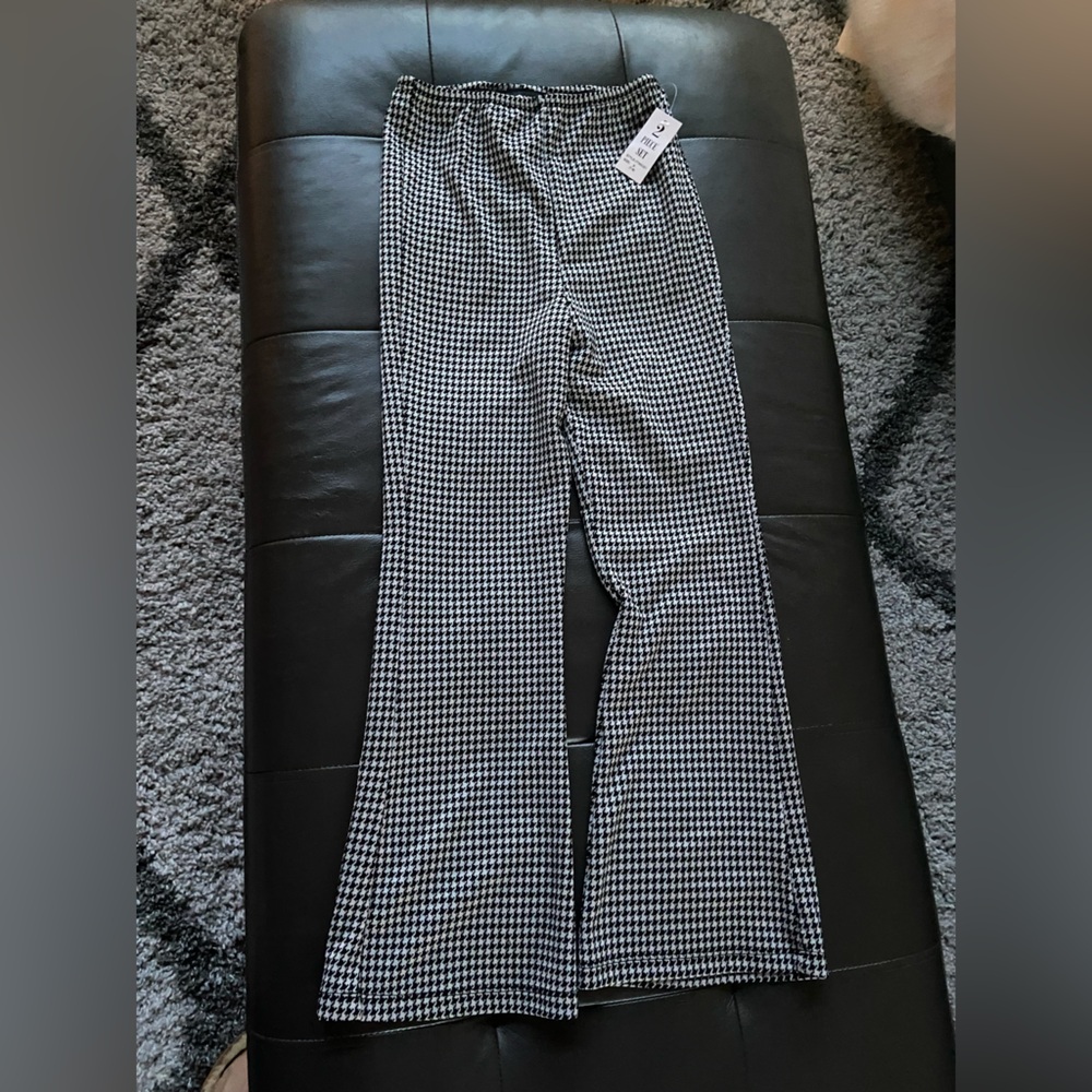New Amy Byer girl pants size S (7-8)